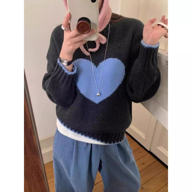 Elegantly Designed Pullover