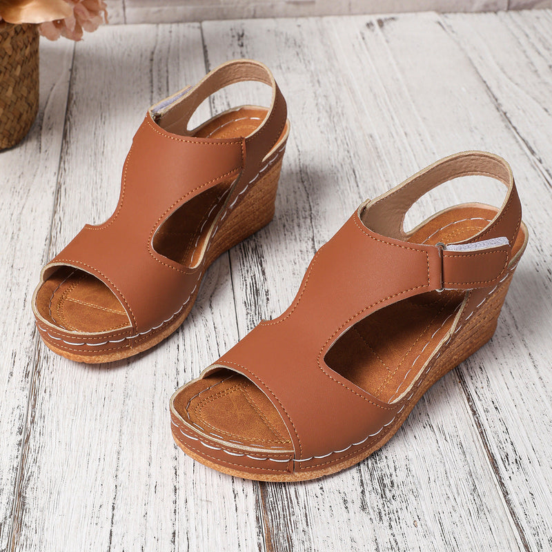 Graceful Orthopedic Sandals for Modern Look