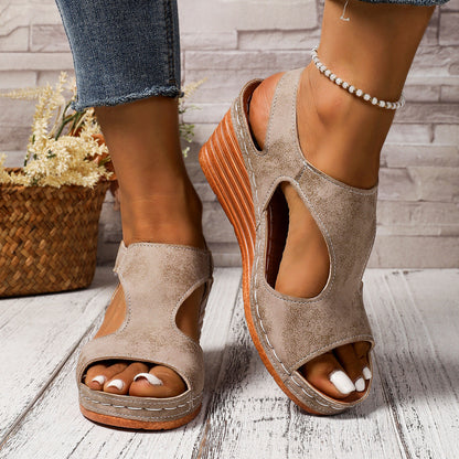 Graceful Orthopedic Sandals for Modern Look