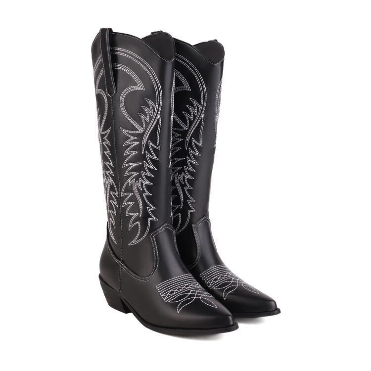 Graceful Orthopedic Boots for Modern Look