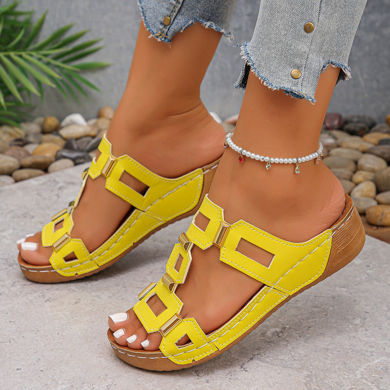 Chic Orthopedic Sandals with Unique Design