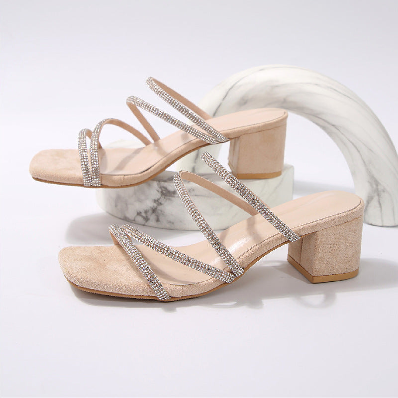 Graceful Orthopedic Sandals for Modern Look
