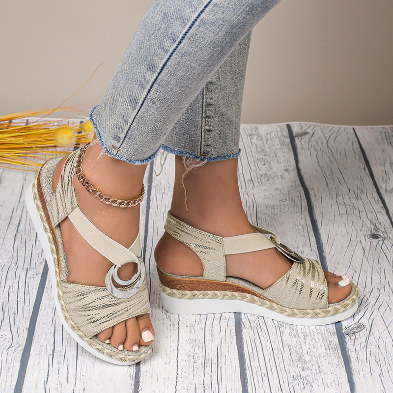 Chic Orthopedic Sandals with Unique Design