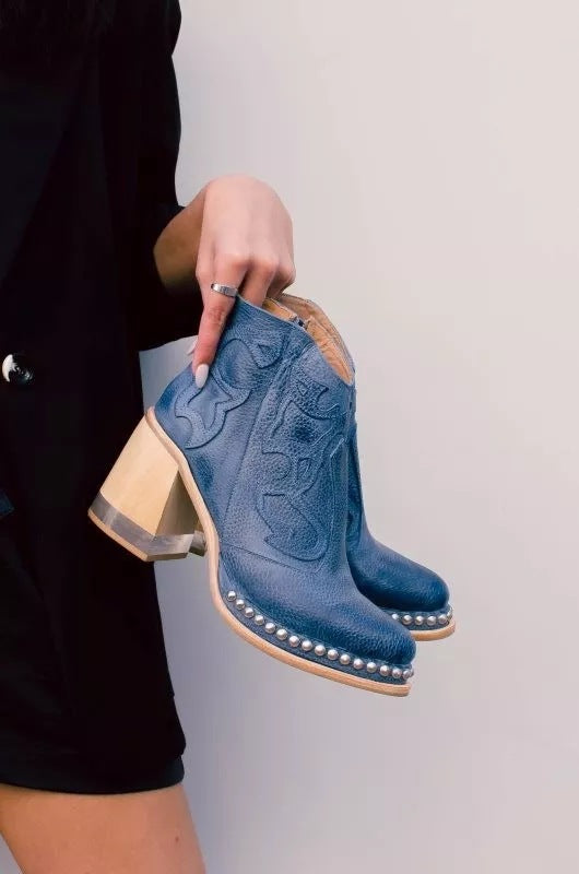 Elegant Orthopedic Boots for Every Step