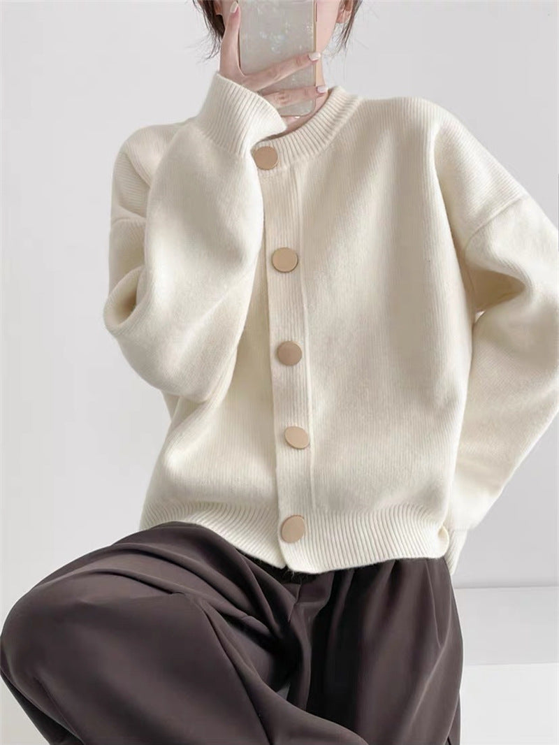 Elegantly Designed Cardigan