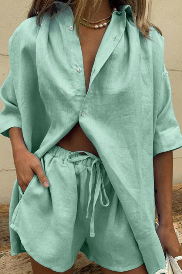 Timeless Vintage Style Blouse