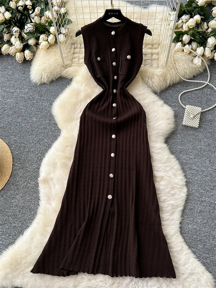 Timeless Vintage Style Dress
