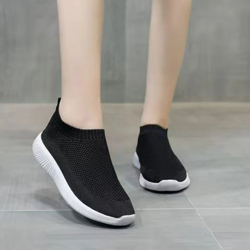 Classic Orthopedic Sneakers with Timeless Style