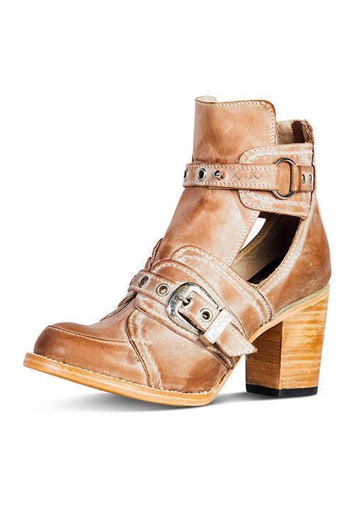 Graceful Orthopedic Boots for Modern Look