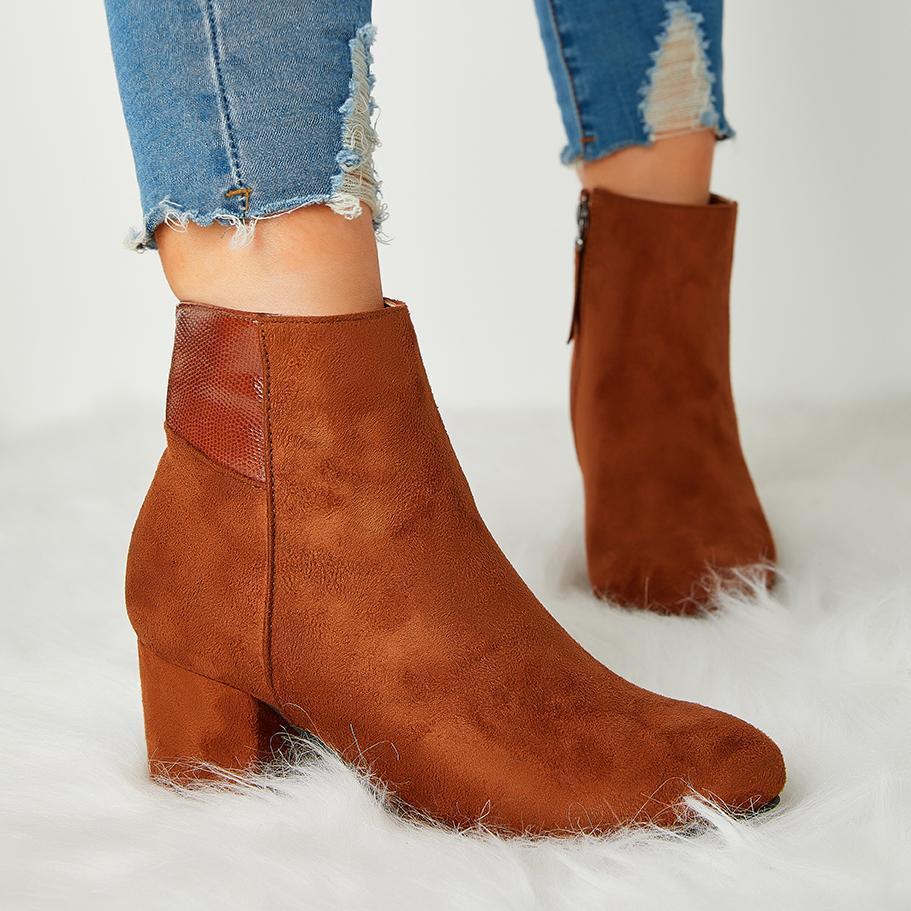 Graceful Orthopedic Boots for Modern Look