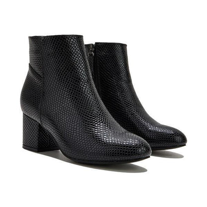 Graceful Orthopedic Boots for Modern Look