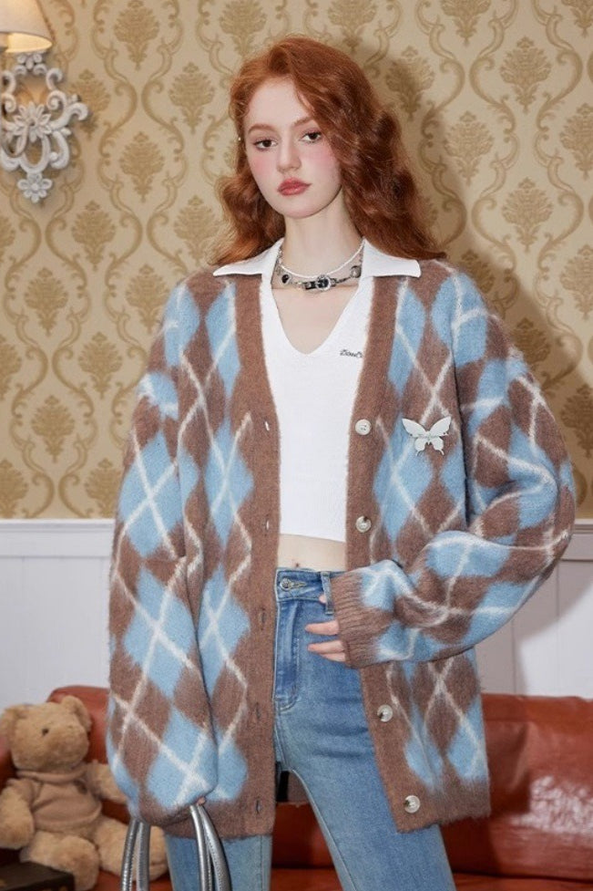 Elegantly Designed Cardigan