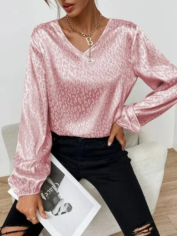 Timeless Vintage Style Blouse