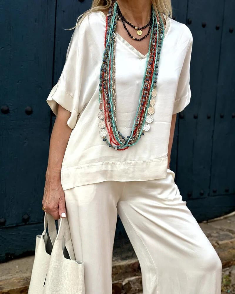 Timeless Vintage Style Blouse