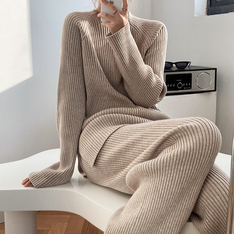 Elegantly Styled Pants for Everyday Wear