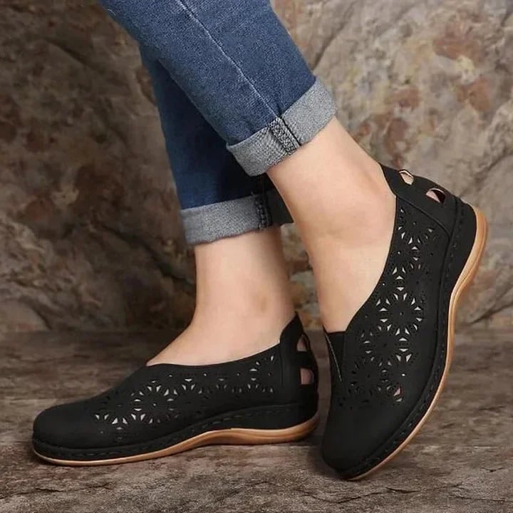 Graceful Orthopedic Sandals for Modern Look