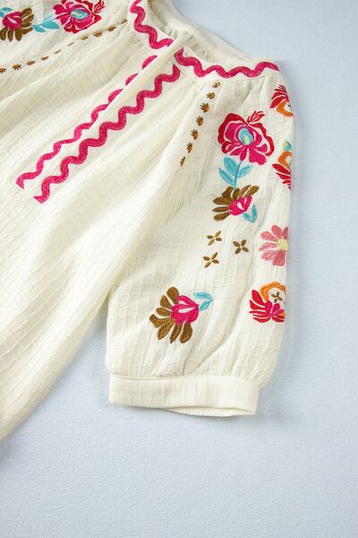 Timeless Vintage Style Blouse