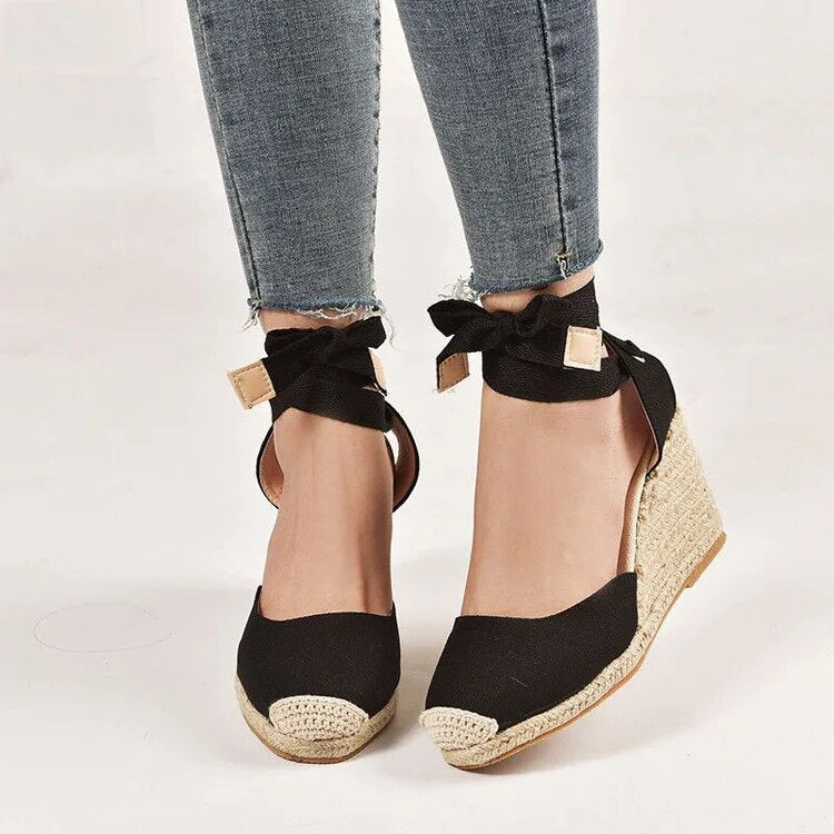 Graceful Orthopedic Sandals for Modern Look