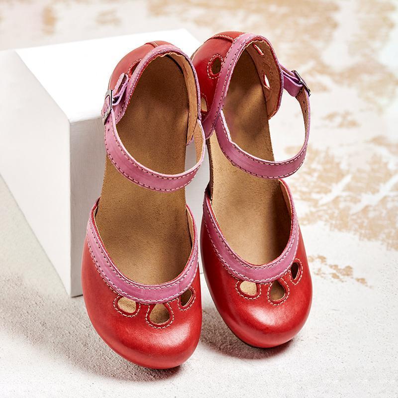 Graceful Orthopedic Sandals for Modern Look