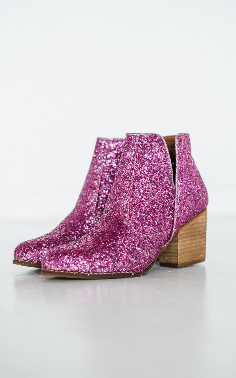 Chic Orthopedic Boots with Unique Design