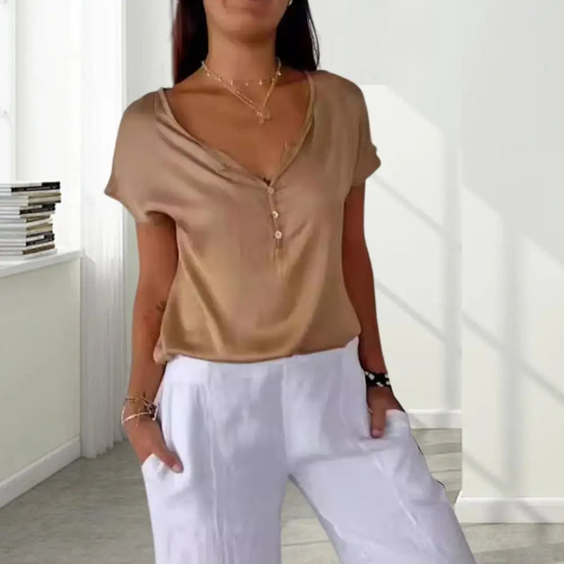 Timeless Vintage Style Blouse