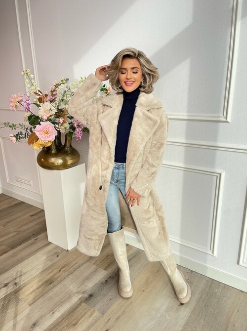 Timeless Vintage Style Coat