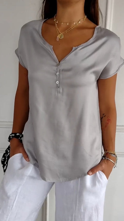 Timeless Vintage Style T-Shirt