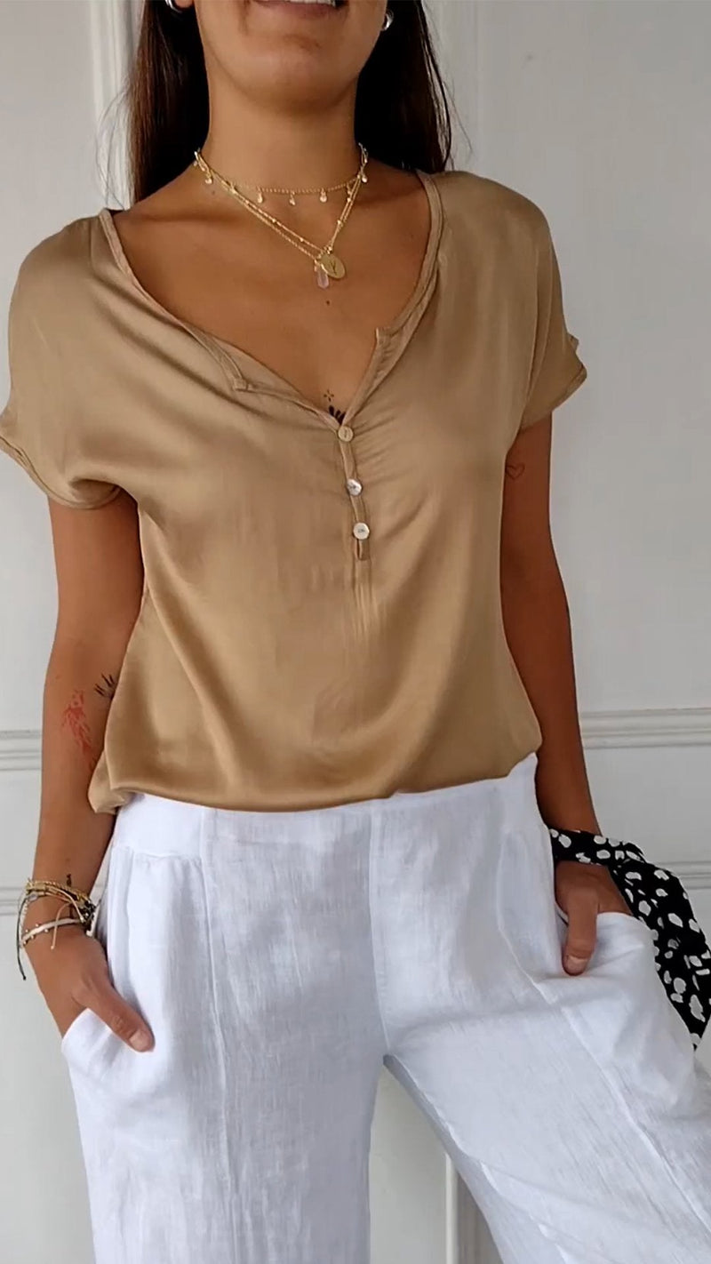 Timeless Vintage Style T-Shirt