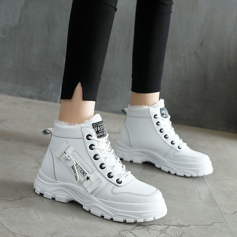 Graceful Orthopedic Boots for Modern Look
