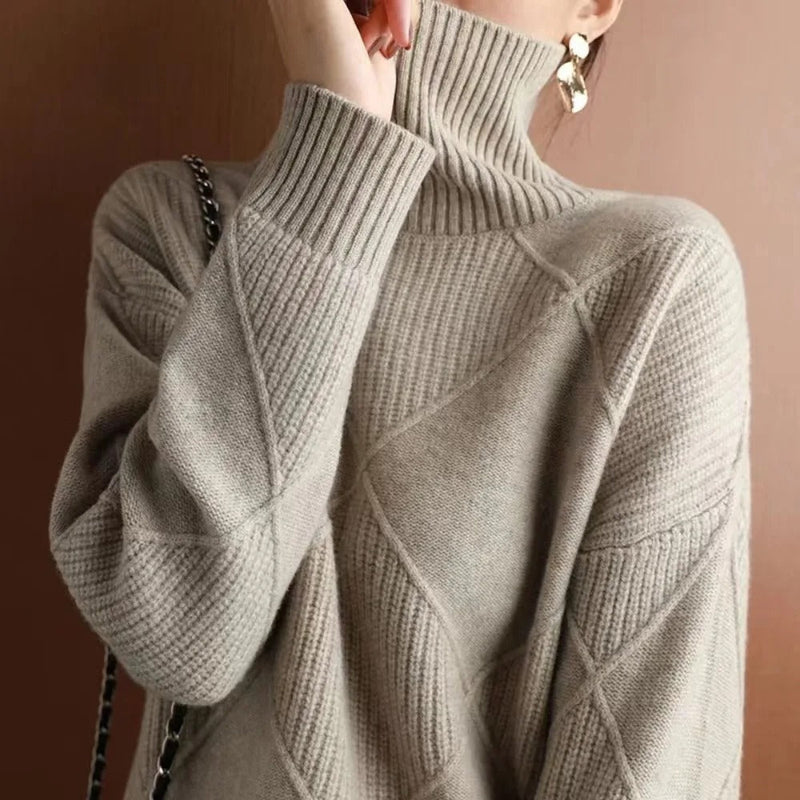 Elegantly Designed Pullover