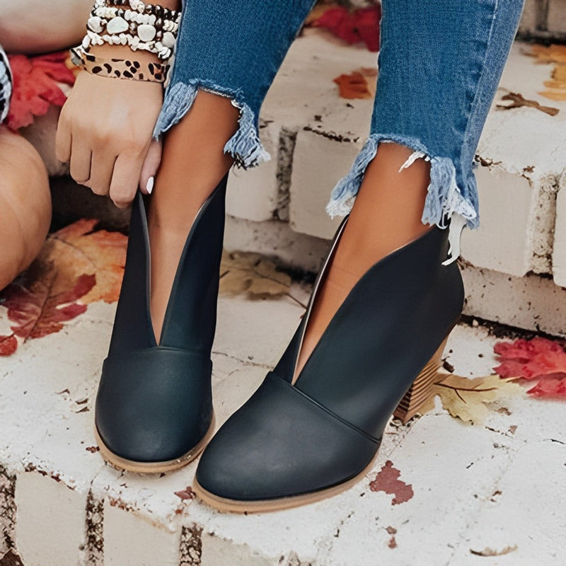 Graceful Orthopedic Boots for Modern Look