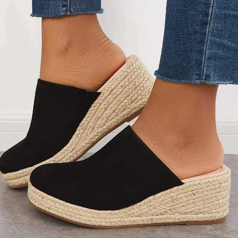 Chic Orthopedic Sandals with Unique Design