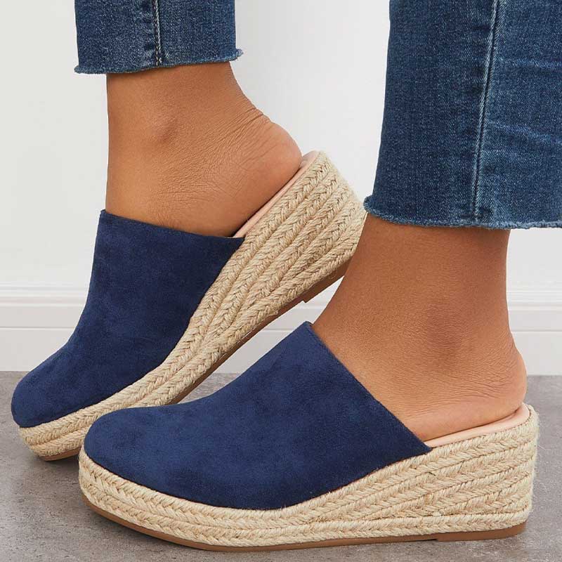 Chic Orthopedic Sandals with Unique Design