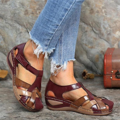 Chic Orthopedic Sandals with Unique Design