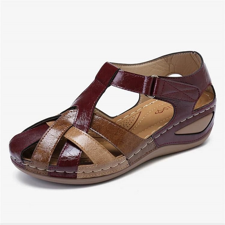 Chic Orthopedic Sandals with Unique Design