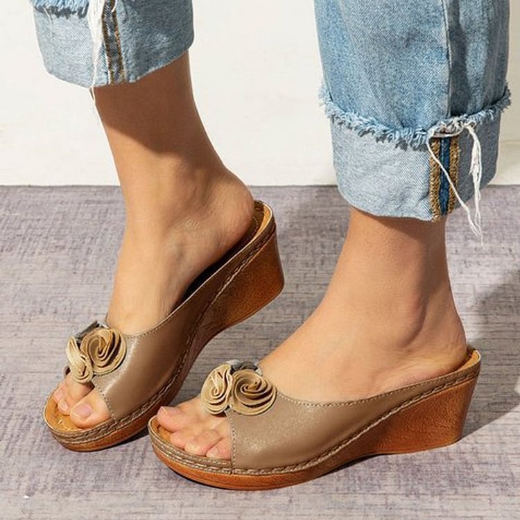 Classic Orthopedic Sandals with Timeless Style